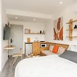 Skylineheaven Rustic Rail & Roam